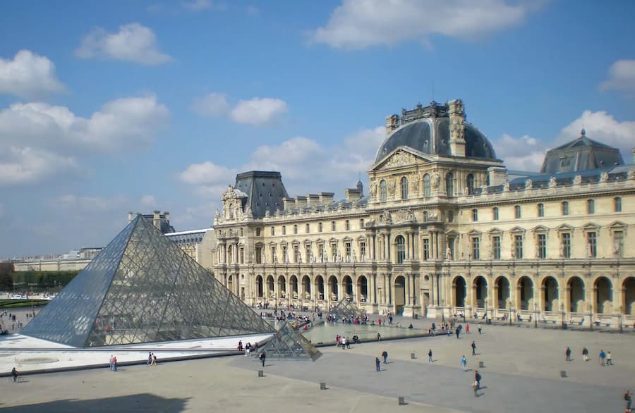 Bảo Tàng Louvre – Thiên Đường Nghệ Thuật