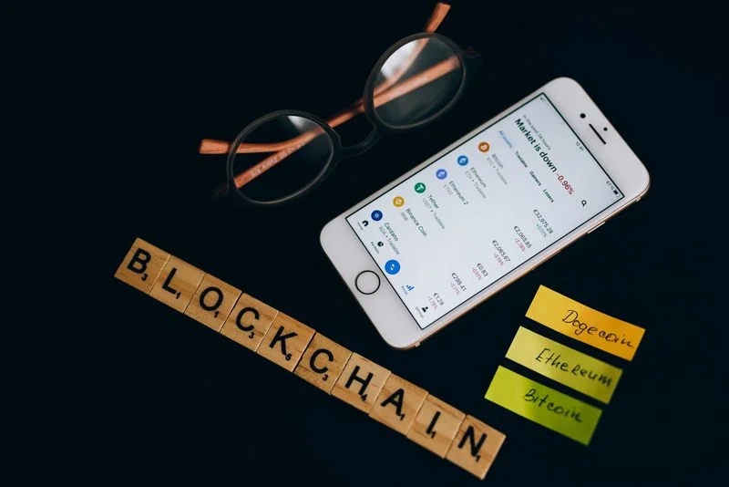 Giao dịch Bitcoin trên ứng dụng di động với chiến lược DCA
